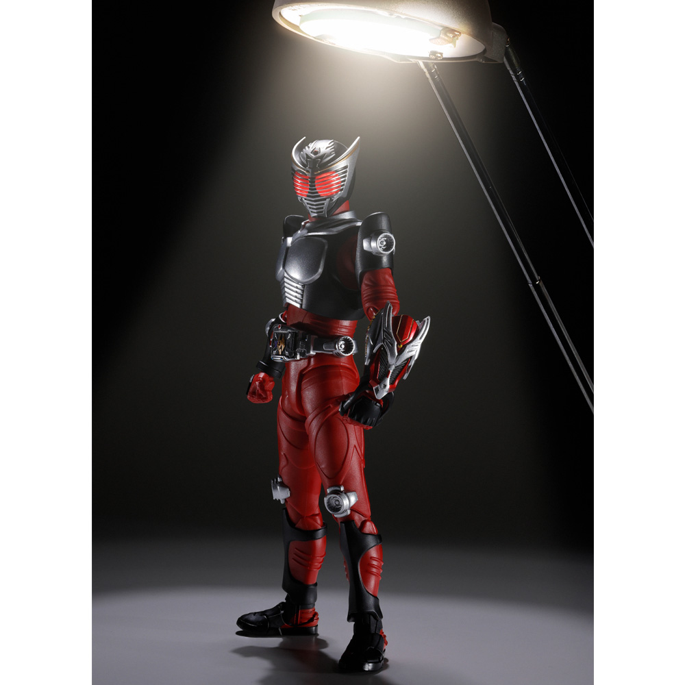 S.H.Figuarts（真骨彫製法）仮面ライダー龍騎