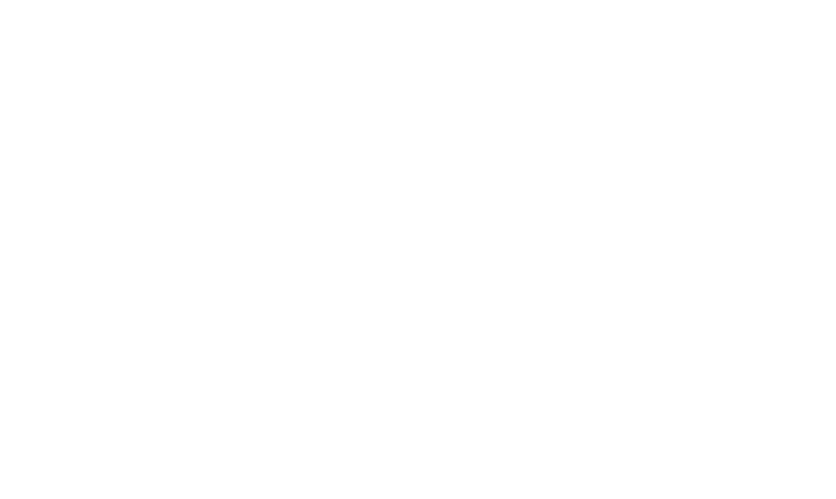 先生はあの晩・・・まるで、出席をとるかのように・・・
                                                             南無邪(ナンジャ)高校3年の、夏期集中合宿。
                                                             生徒達は合宿先である寺で楽しいひとときを過ごしていた。
                                                             思い出に残る楽しい夜になるはずだった。
                                                             学校一の人気教諭の旋律教諭によって、地獄の夜と化す。
                                                             突如として、人格が変わったかのように、生徒を襲う旋律教諭。
                                                             旋律教諭は、まだ生きている生徒を寺の蔵に閉じ込め、最後の『授業』を始める。
                                                             机と椅子に座らされ、1ミリも動くことが出来ない極限状態で、
                                                             あなたは旋律教諭からの逃亡を図るのであった。